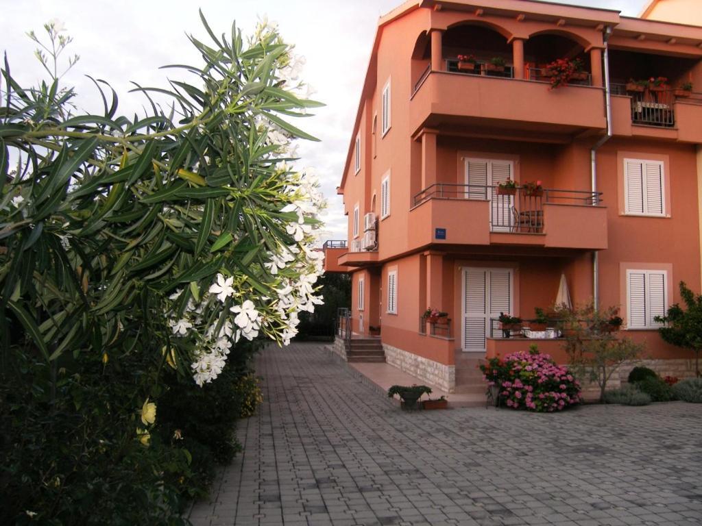 Apartments Juran Sukošan Dış mekan fotoğraf